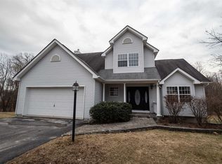 87 Autumn Dr, Poughkeepsie, NY 12603