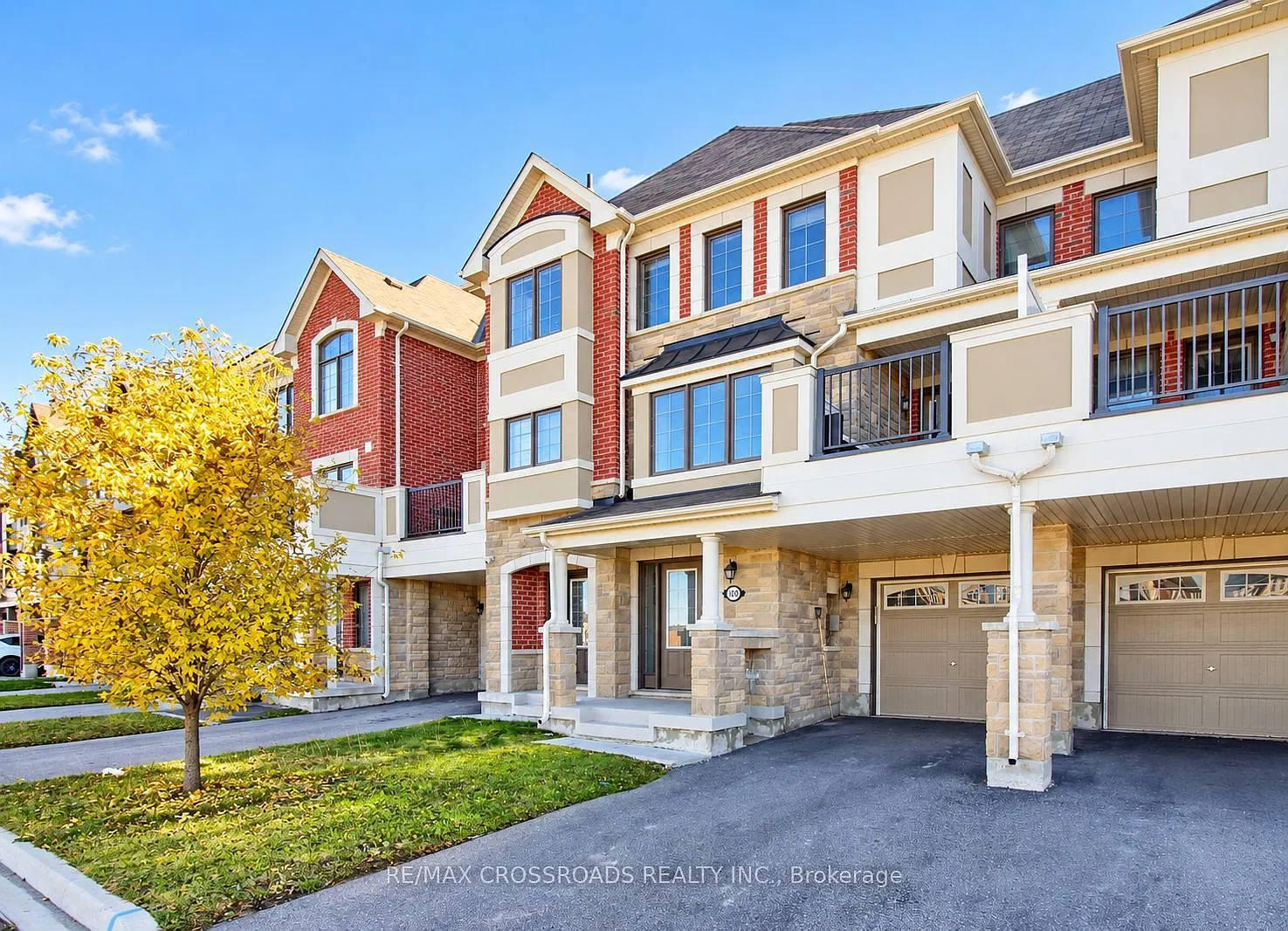 4 bed, $3,200 — Photo 1