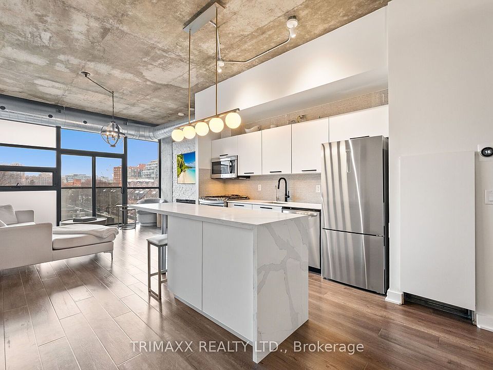 1st image of 60 Bathurst St #403