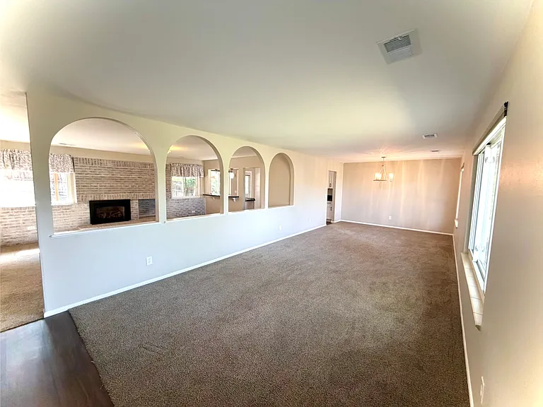 7478 Pomona Dr S — Photo 2
