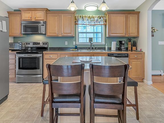 Kitchen - main floor