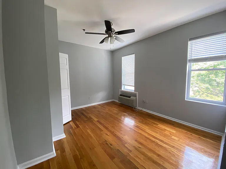 734 Adams St #5C — Photo 12