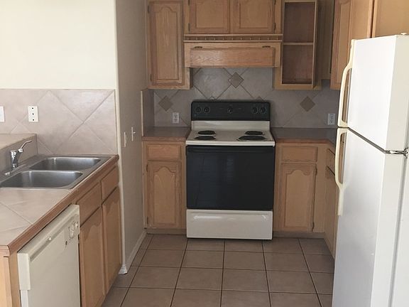 5th image of 2515 Salvatierra Ave APT 4