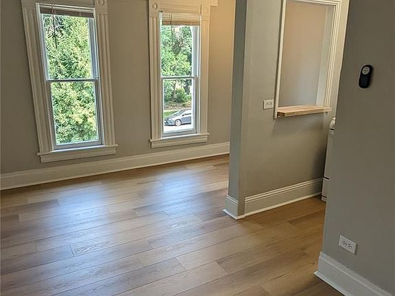 2nd image of 1631 Race St APT 6