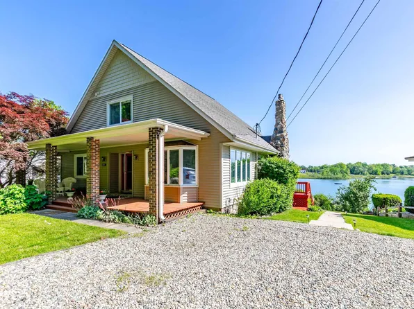 370 Basswood Ter, Brooklyn, MI 49230