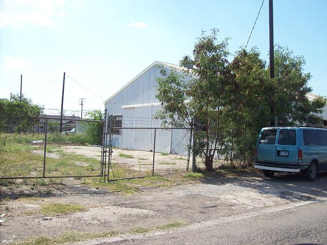 2nd image of 1605 Business 83