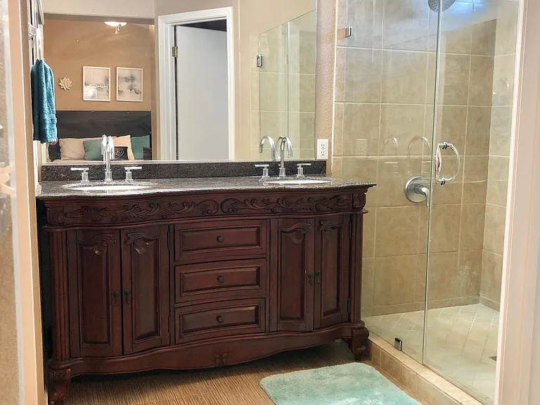 1860 Aurora Ct — Photo 21