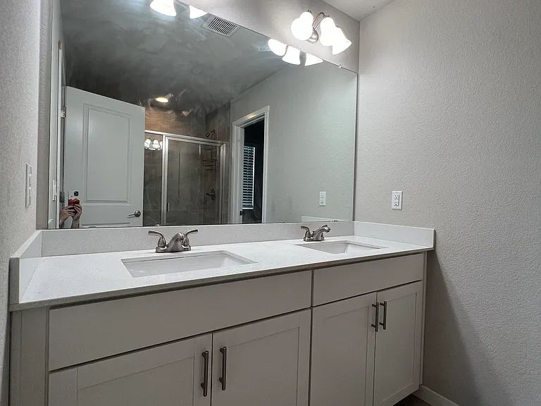 1095 Mountain Dr #B — Photo 16