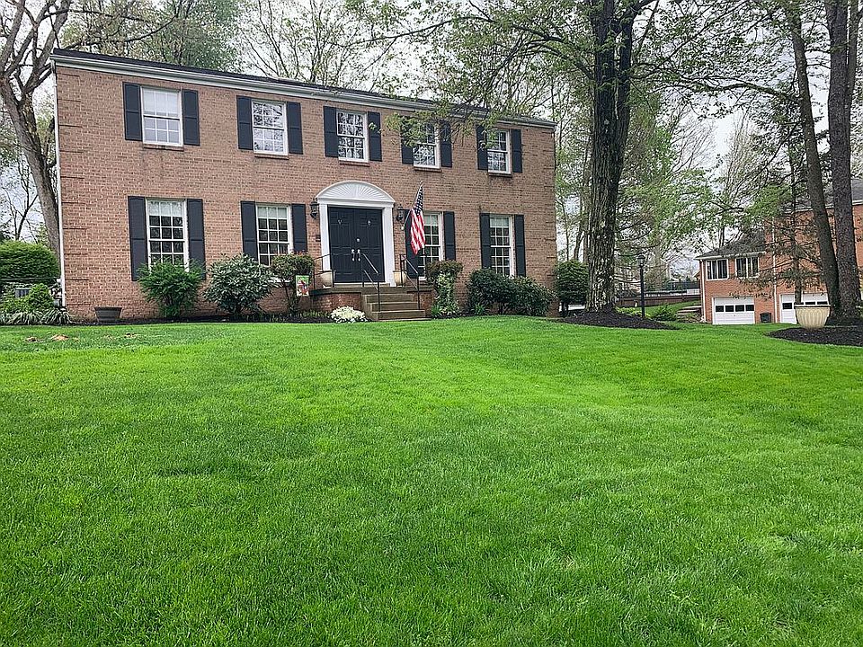 1st image of 6959 Berkshire Dr