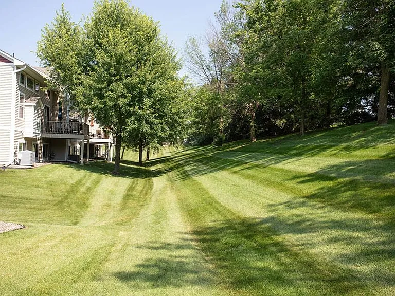 3175 Frontier Dr — Photo 26