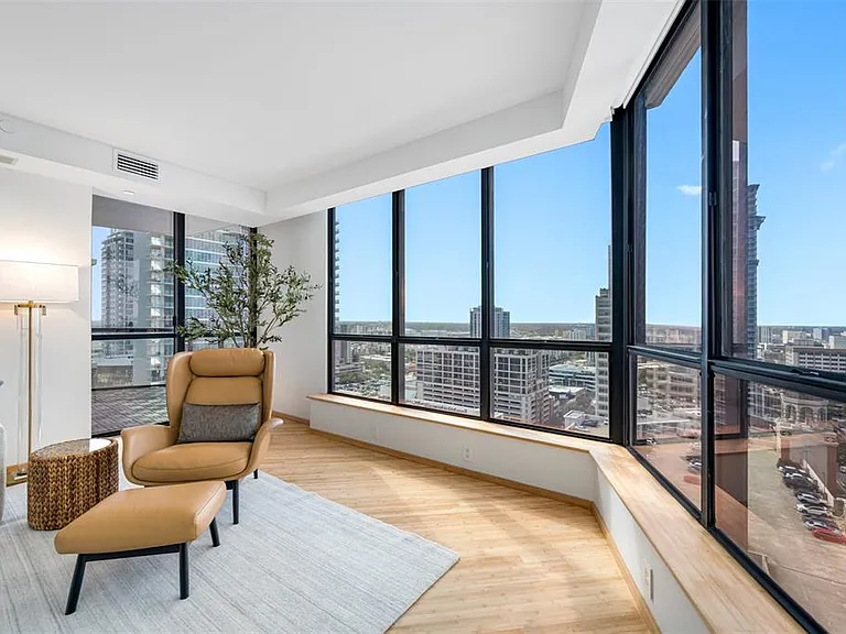 1 Beach Dr SE #2211 — Photo 12