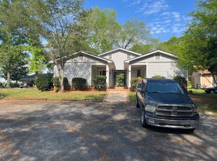 117 Carriage Ln, Pine Mountain, GA