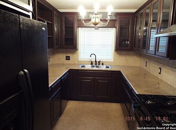 4th image of 322 Beverly Dr