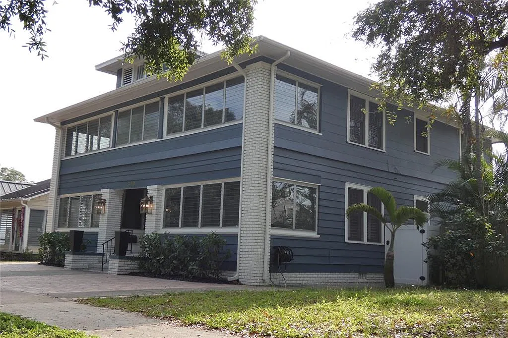 1 bed, 1.0 bath, 720 sqft, $1,950 — Photo 2
