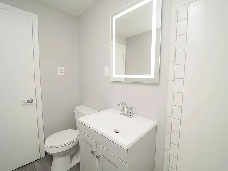 Enclave West Hartford / Parc West — Photo 15