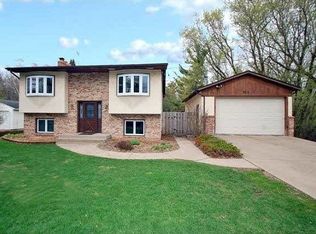 2655 Van Dyke St, Saint Paul, MN 55109