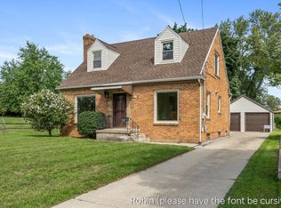 1363 Myrtle St NW, Grand Rapids, MI 49504