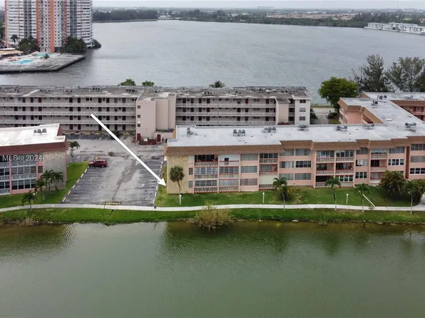 18707 NE 14th Ave APT 526, Miami, FL 33179