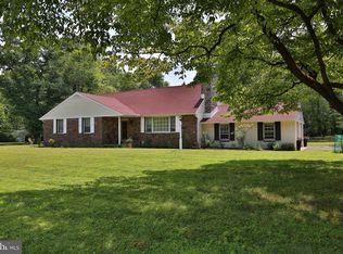 4 Pidcock Ln, Washington Crossing, PA 18977