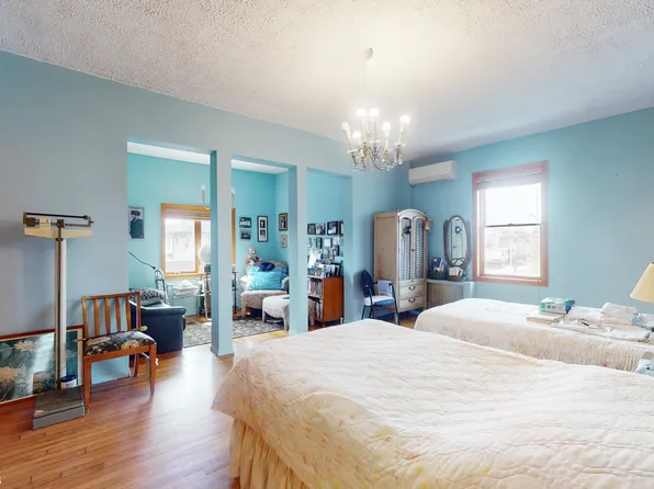 3851 Laurel Avenue image 12 of 23