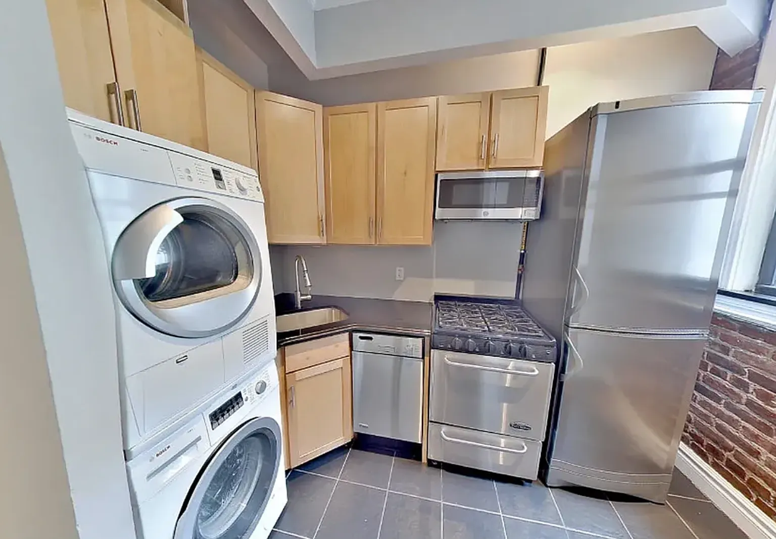 219 East 23rd Street — Photo 4