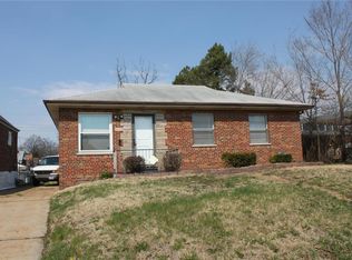 8643 Riverview Blvd, Saint Louis, MO 63147