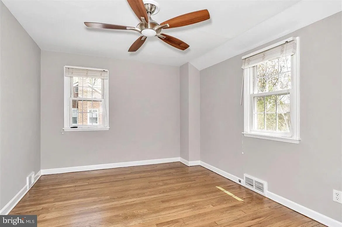 3 bed, 1.5 bath, 1675 sqft, $2,600 — Photo 2