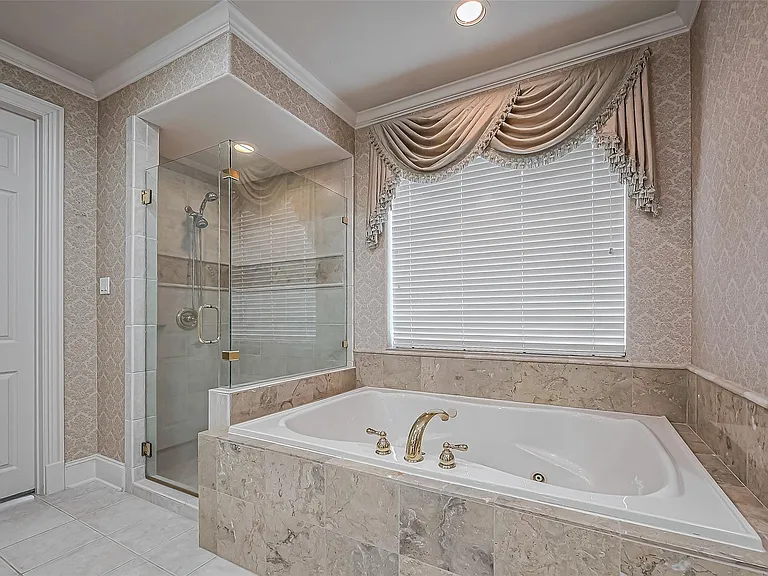 14010 Barnhart Blvd — Photo 37