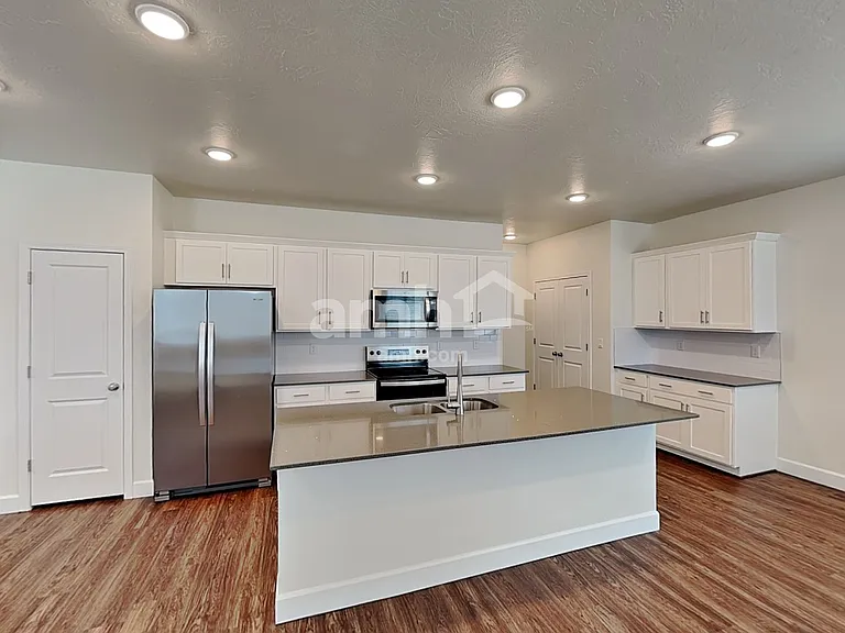 5948 Verdigris Dr — Photo 4