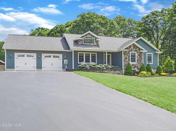 280 Parker Road, West Sand Lake, NY 12196