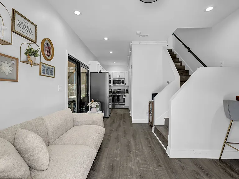 3120 Godby Rd #1108 — Photo 31