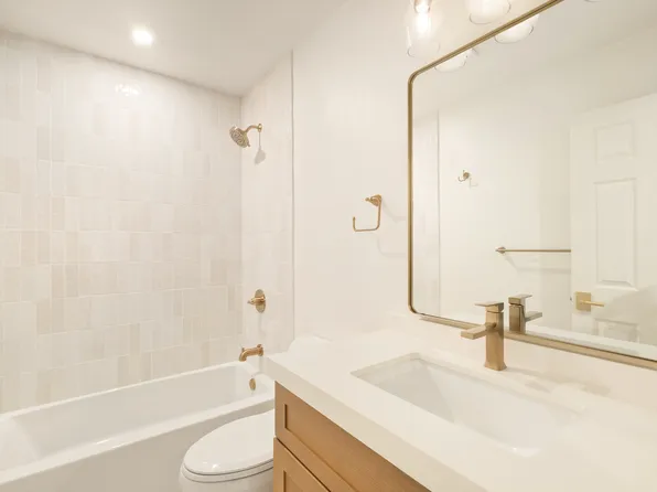 17925 Caminito Pinero Unit 270, San Diego, CA 92128