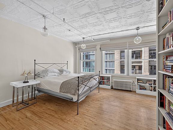 5th image of 143 W 27th St #Penthouse