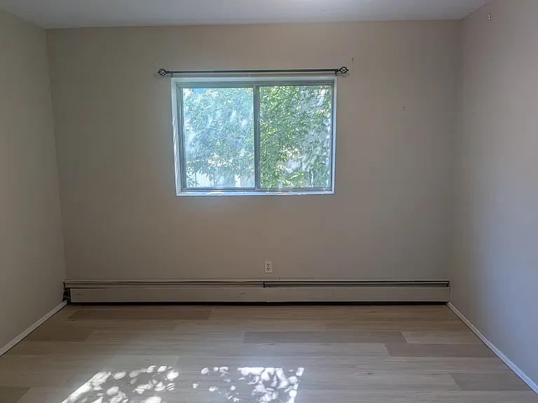 6-707 3rd Ave NW #6 — Photo 9