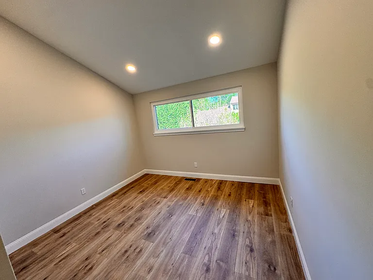 402 Harrison Pl — Photo 16