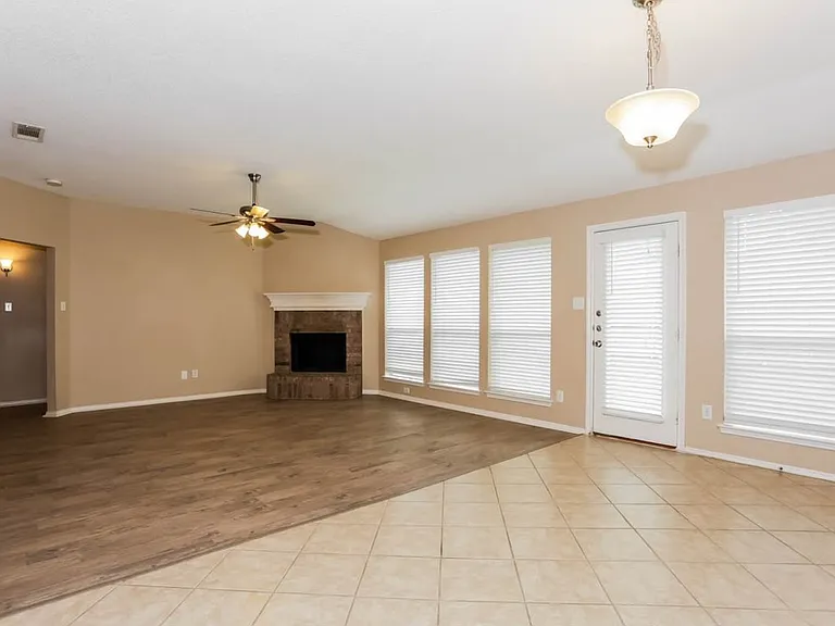 616 Saint Eric Dr — Photo 2