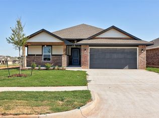 637 Laurel Grv, Washington, OK 73093