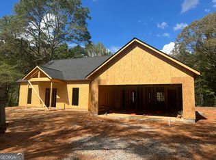 225 Panola Rd, Jackson, GA 30233