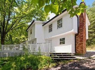 5425 Budd Rd, New Albany, IN 47150