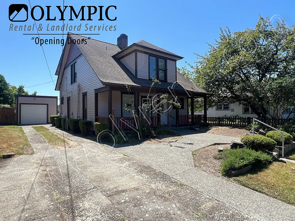 3 bed/2 bath Craftsman Home in heart of Olympia! — Photo 2