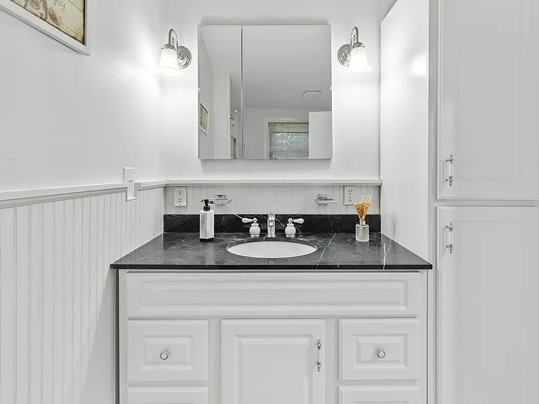 96 Wainscott Northwest Rd — Photo 18