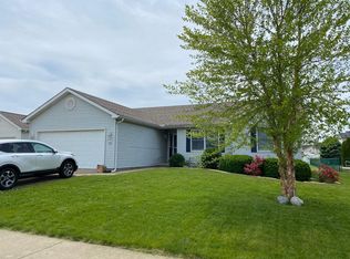 24 Prairie Rose Ct, Mt Zion, IL 62549