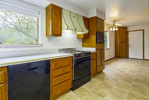 4510 Chicago Ave — Photo 28