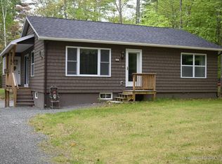 282 Thompsons Point Rd, Naples, ME 04055