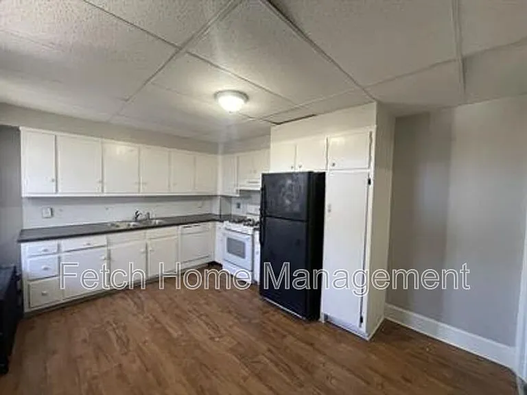 631 Roosevelt Ave #2 — Photo 4