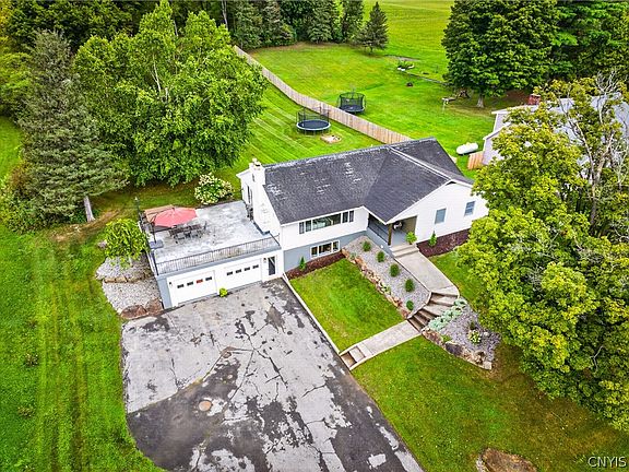 2nd image of 7829 Humphrey Rd