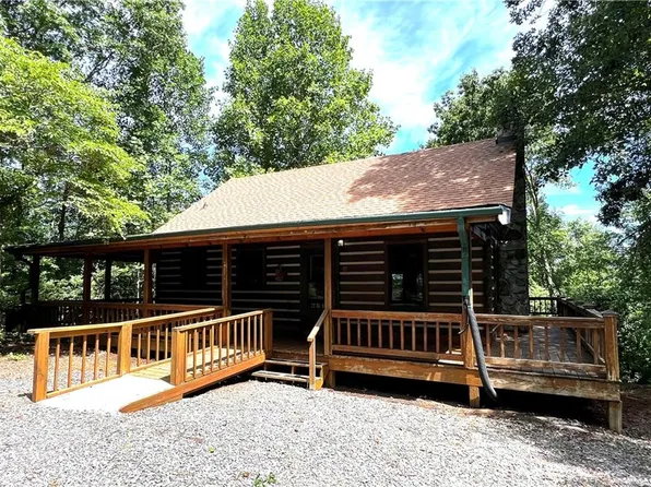 187 Tiffany Ln, Mineral Bluff, GA 30559