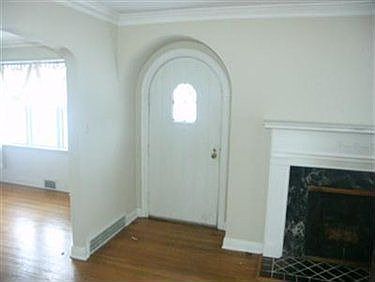 2nd image of 109 Harcourt Dr