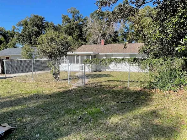 112 Alice St, Pensacola, FL 32505