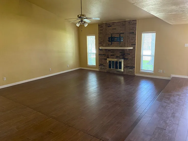 1325 Kesser Dr — Photo 25